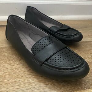 Life Stride Sarina Perf Soft Supportive Loafers Classic & Timeless in Black